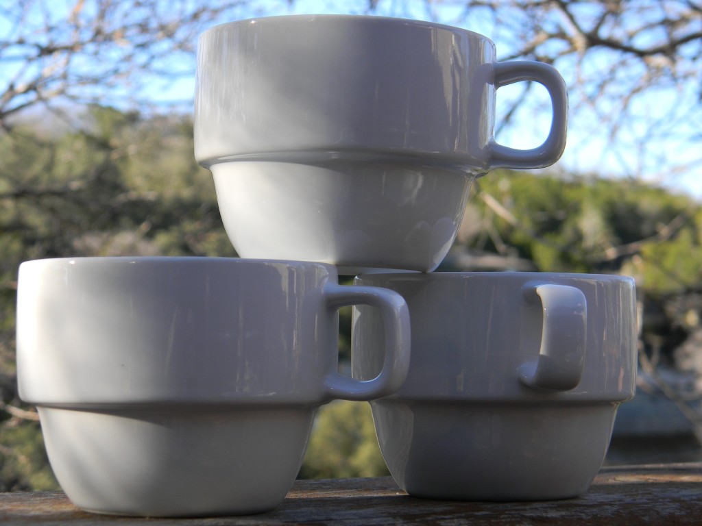 Stackable coffee mugs