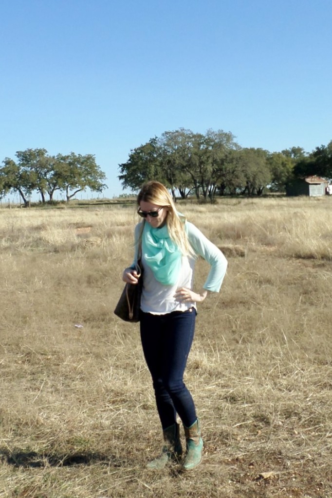 Mint spring look by Hi Lovely!