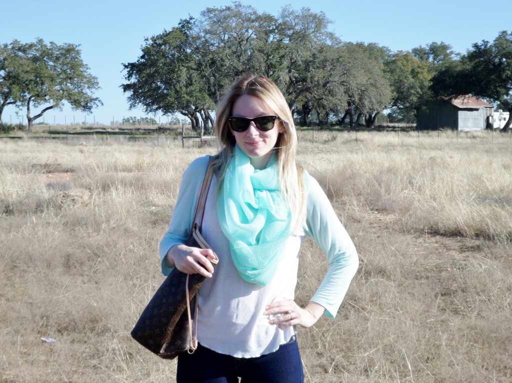 Mint spring look by Hi Lovely!