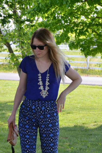 Hi Lovely in Kentucky in Nordstrom, Tory Burch and Kendra Scott