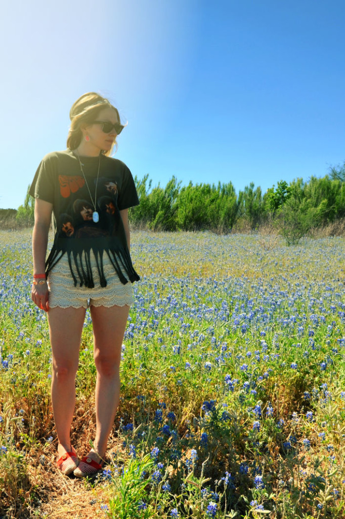 Festival style in the Texas bluebonnets - Hi Lovely! 