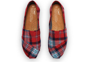 Hi Lovely | Black Friday Deals | TOMS plaid shoes