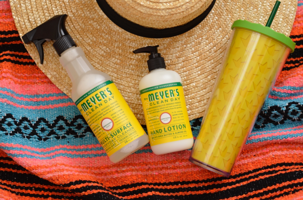 Holiday Cleaning Prep & Hostess Gift Idea: Free Mrs. Meyer's