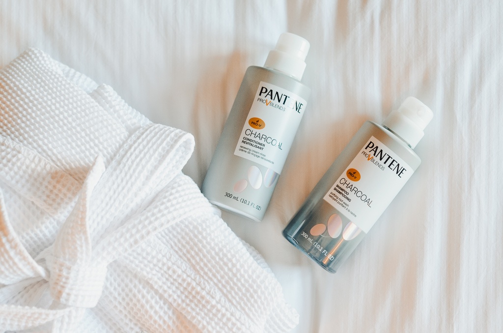 Activated Charcoal in my Hair? Yes Please! | Pantene's new Charcoal Collection | Hi Lovely