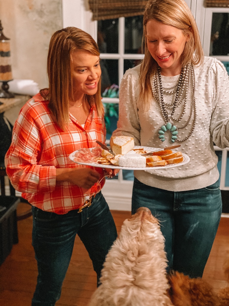 Vacasa Holiday Vacation Rental | Hi Lovely | Travel Tips