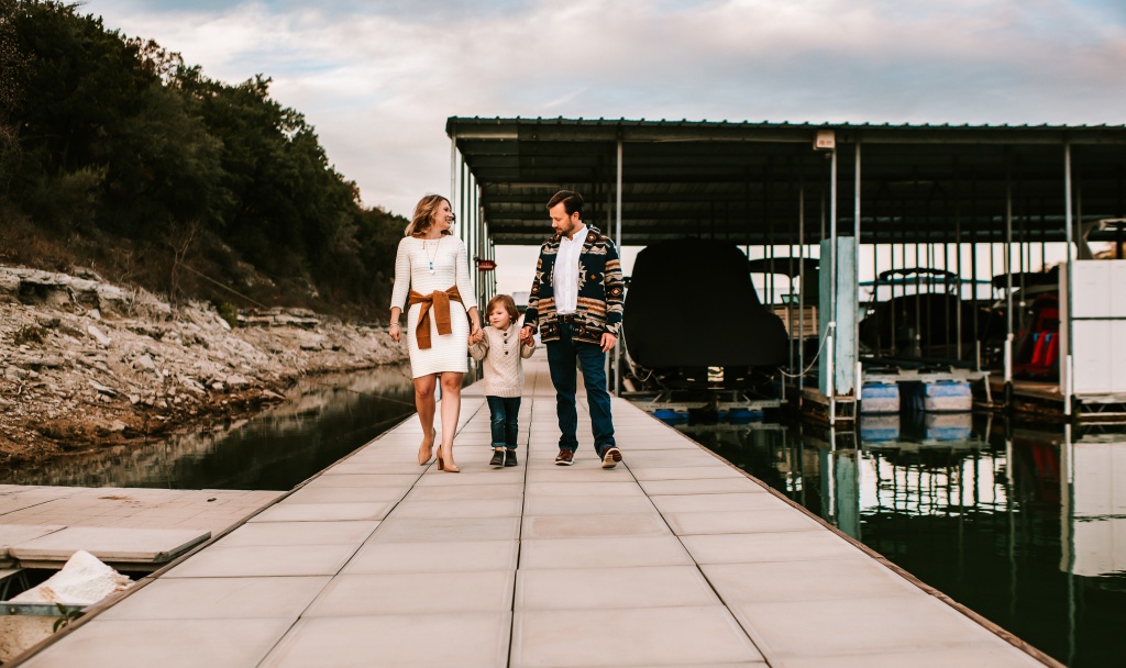 Jessica Rockowitz | Hi Lovely | Austin Family Photos | Austin Photographer | Lakeway Marina