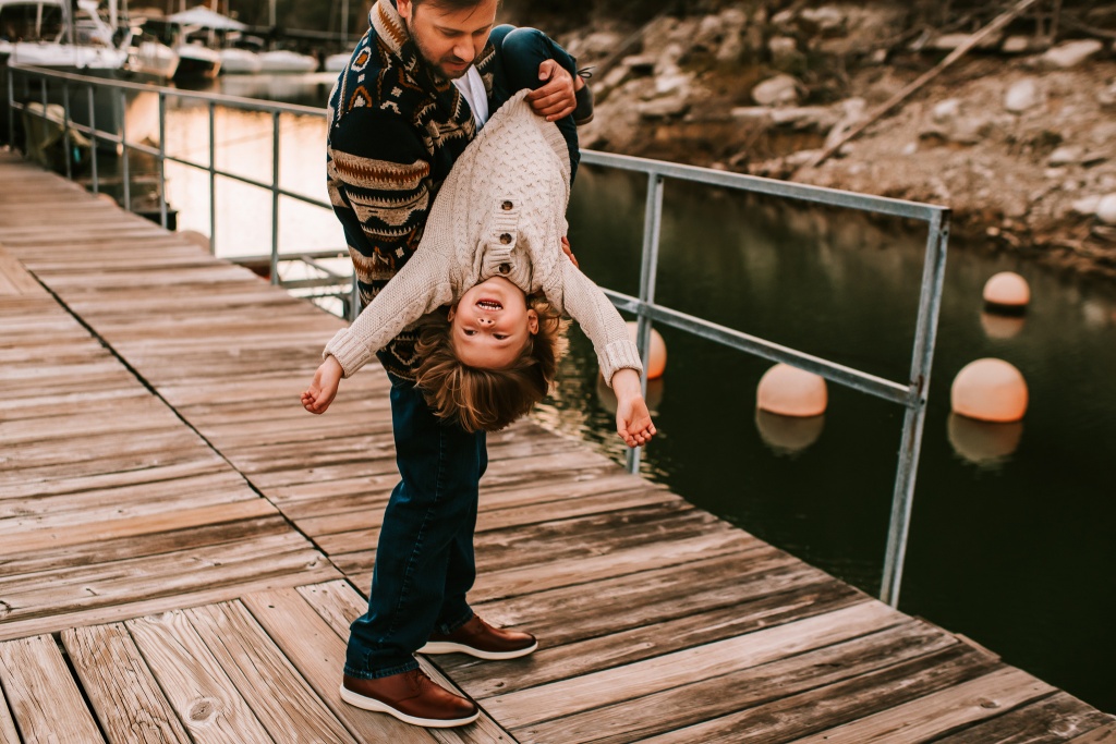 Jessica Rockowitz | Hi Lovely | Austin Family Photos | Austin Photographer | Lakeway Marina