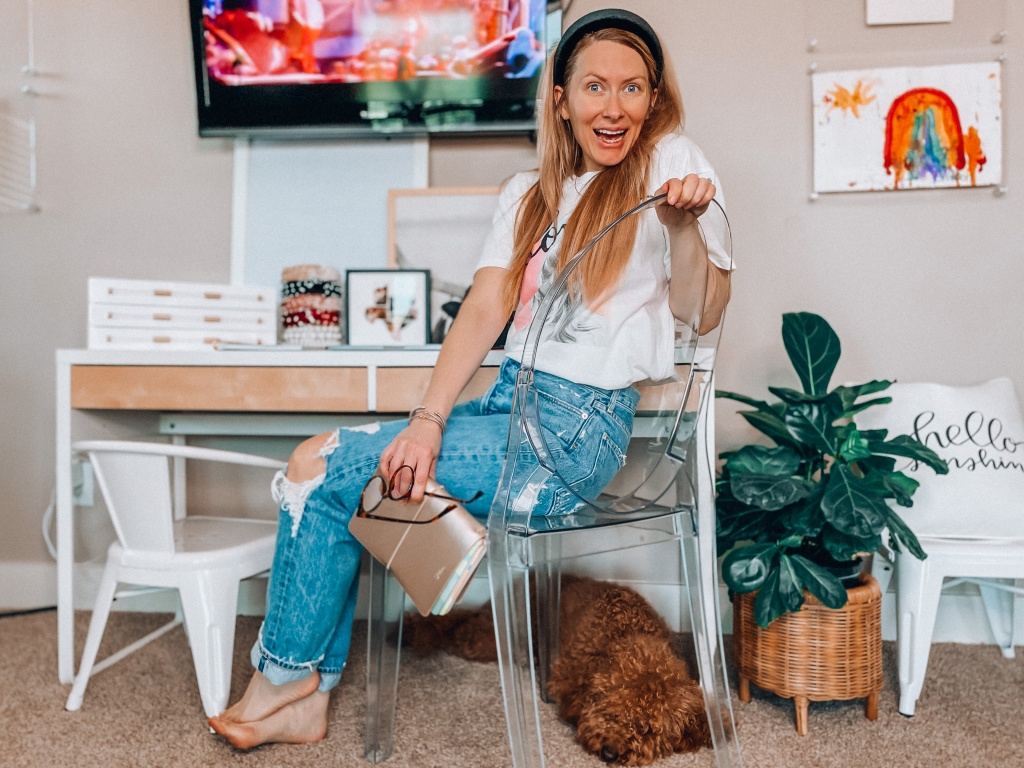 Home Office | GoDaddy LinkedIn Community Chat | Hi Lovely 